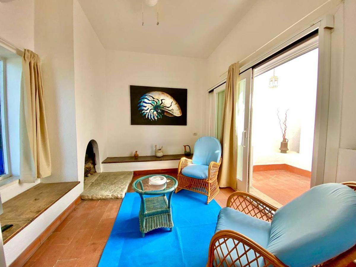 Beachfront House Geremeas Sardegna Apartment ภายนอก รูปภาพ