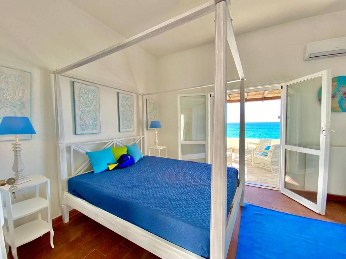 Beachfront House Geremeas Sardegna Apartment ภายนอก รูปภาพ