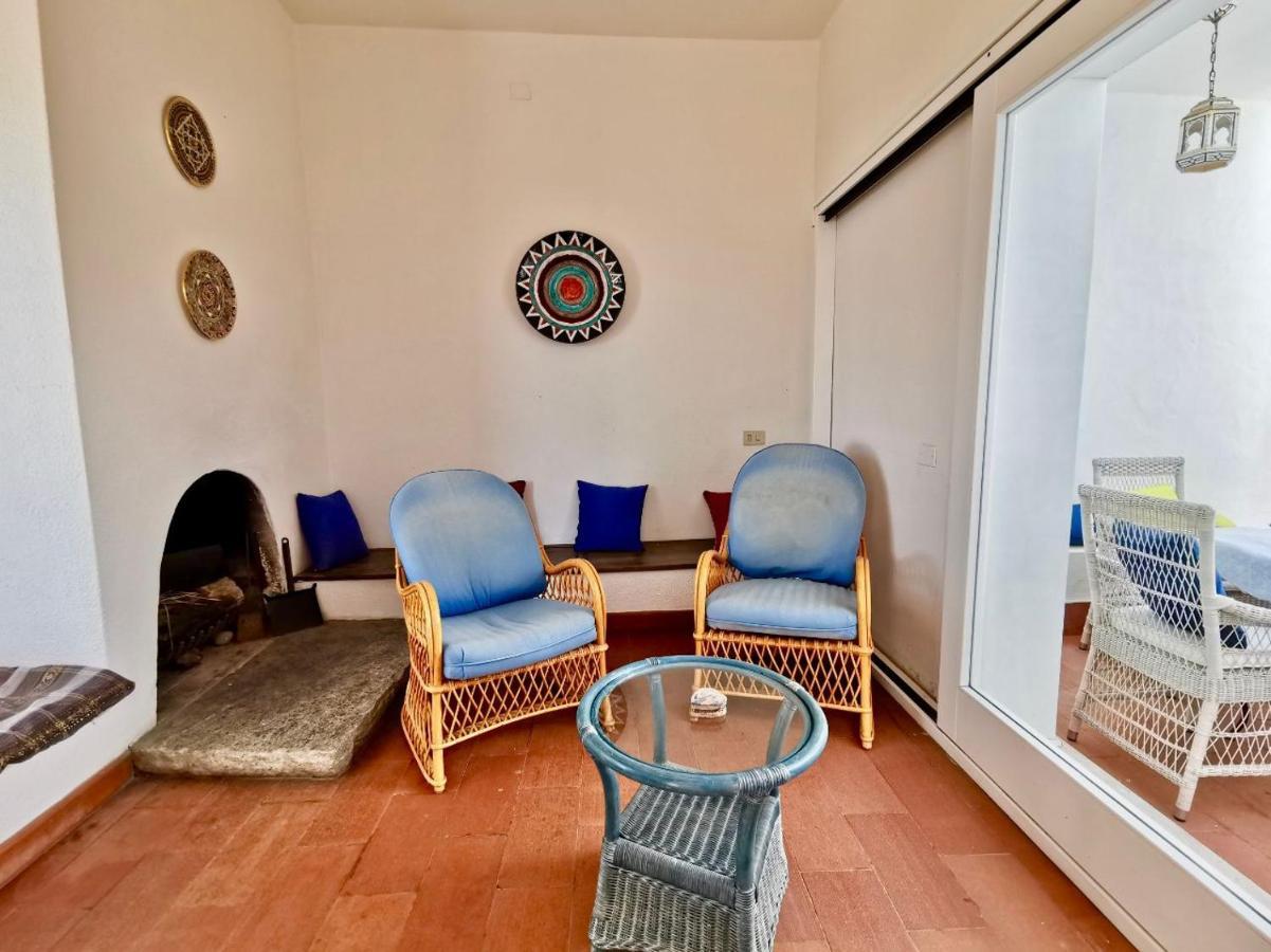 Beachfront House Geremeas Sardegna Apartment ภายนอก รูปภาพ
