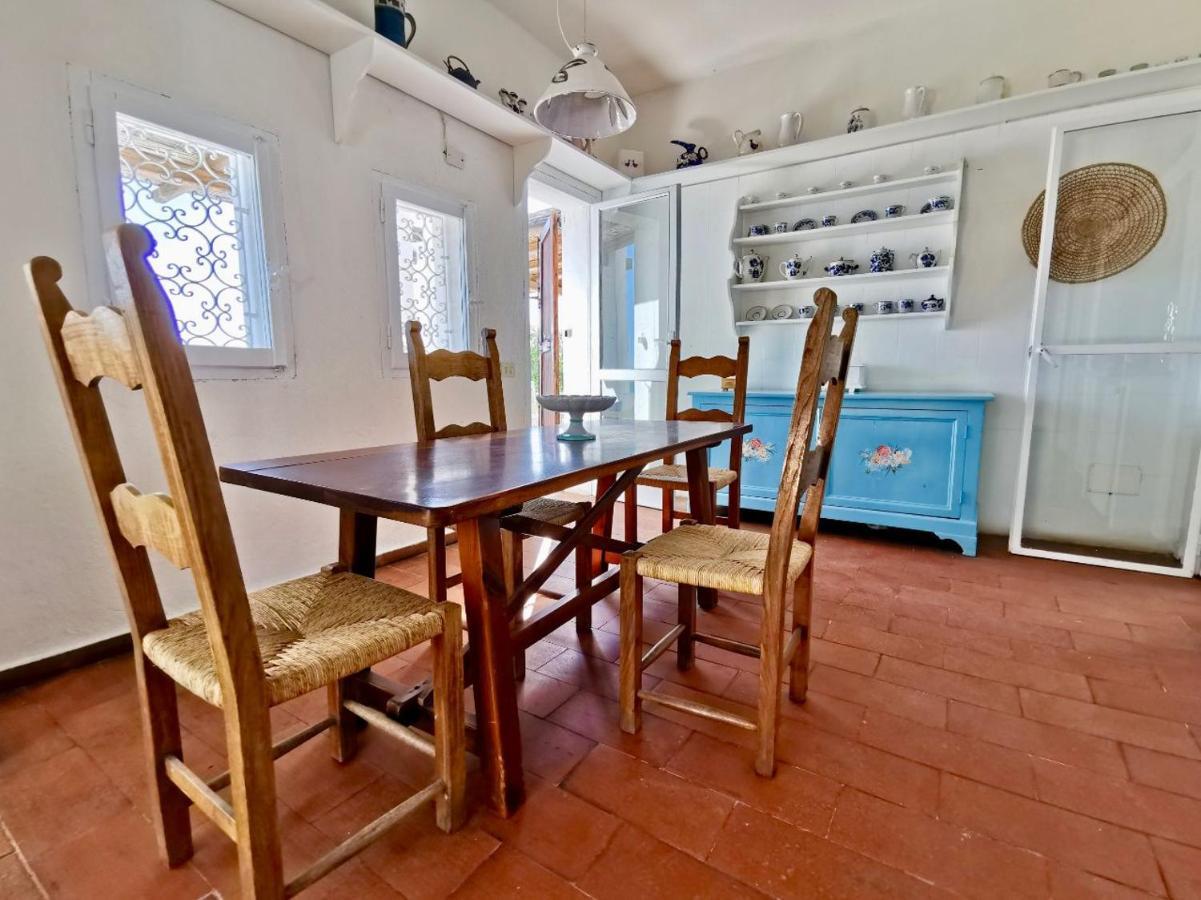 Beachfront House Geremeas Sardegna Apartment ภายนอก รูปภาพ