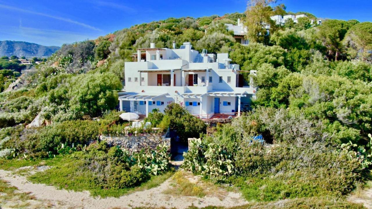 Beachfront House Geremeas Sardegna Apartment ภายนอก รูปภาพ